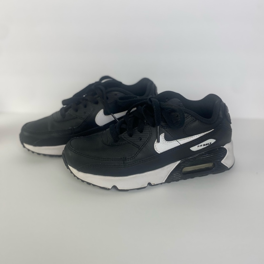 “Nike Air Max Kids Sneakers Black White Leather Running